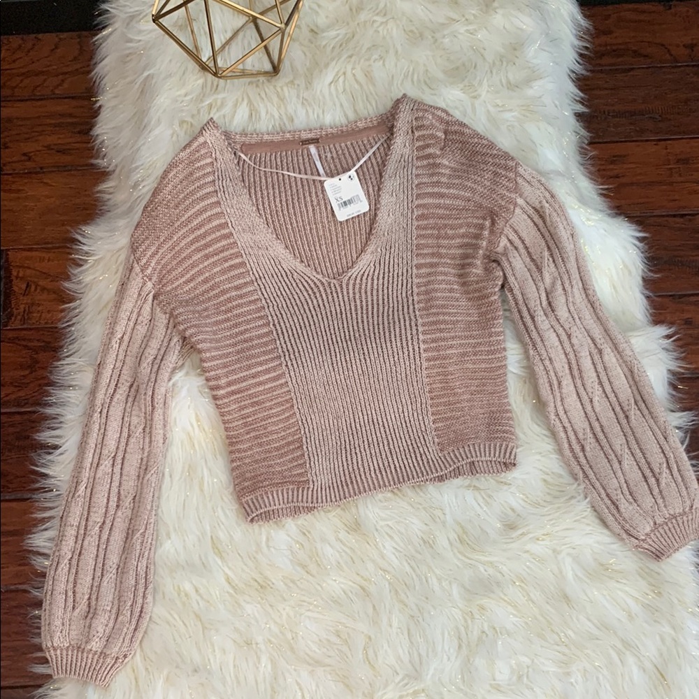 Free People Tan V-Neck Sweater with Ribbed Knit Women’s XS